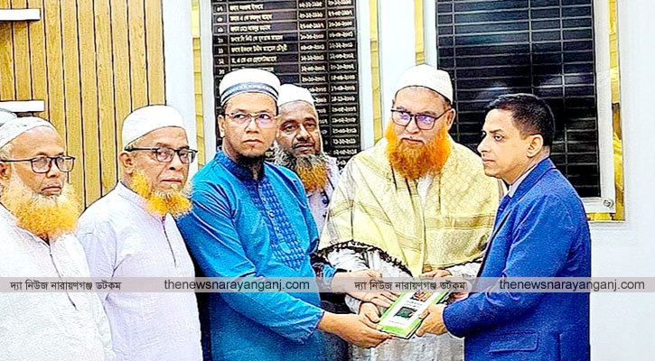 নবাগত জেলা প্রশাসকের সাথে খেলাফত মজলিস নেতৃবৃন্দের মতবিনিময়