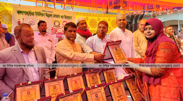 আড়াইহাজারে ১১ বিসিএস ক্যাডারকে সংবর্ধনা