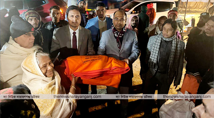 শীতার্তদের মুখে হাসি ফোটালেন ইউএনও ফয়েজ উদ্দিন