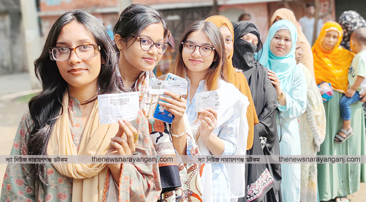 নারায়ণগঞ্জে তরুণ ভোটাররা খুশী