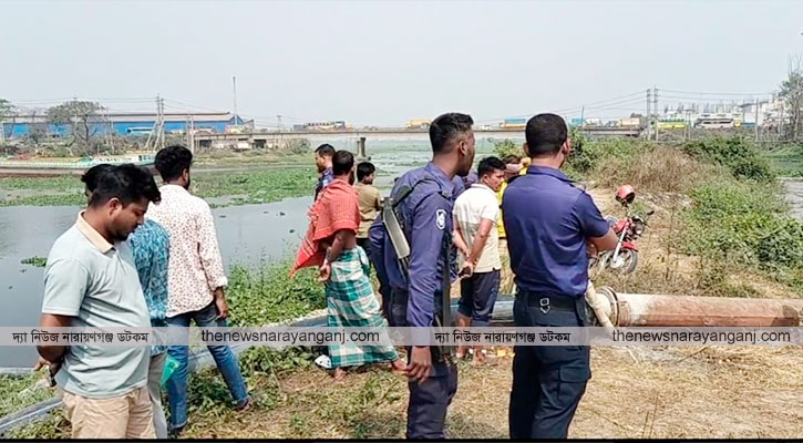 সোনারগাঁয়ে অবৈধভাবে খাল ভরাট, তিনজন আটক