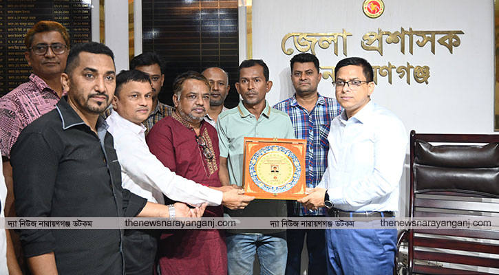 জেলা প্রশাসকের সঙ্গে জার্নালিস্ট ইউনিটির সাক্ষাৎ