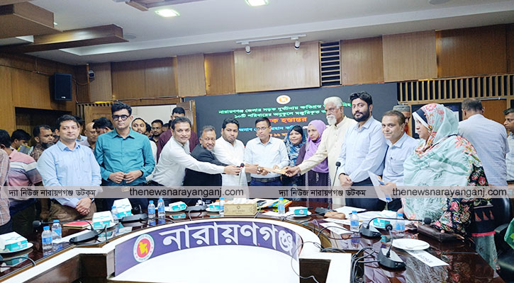 সড়ক দুর্ঘটনায় নিহত ১০ পরিবারে ৪৬ লক্ষ টাকা আর্থিক সহযোগিতা