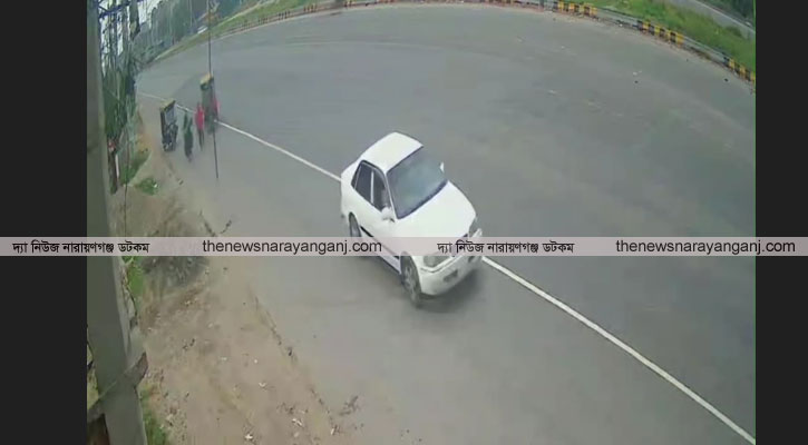 সোনারগাঁয়ে সাড়ে ৭ লক্ষ টাকা ছিনতাই, ভিডিও ভাইরাল