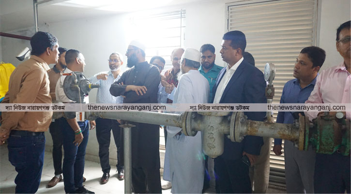 সিদ্ধিরগঞ্জের কারখানা পরিদর্শনে প্রধান উপদেষ্টা কার্যালয়ের সচিব