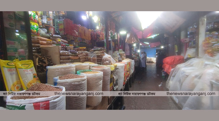 দিগুবাবুর বাজারে হিমশিম খাচ্ছে ক্রেতারা