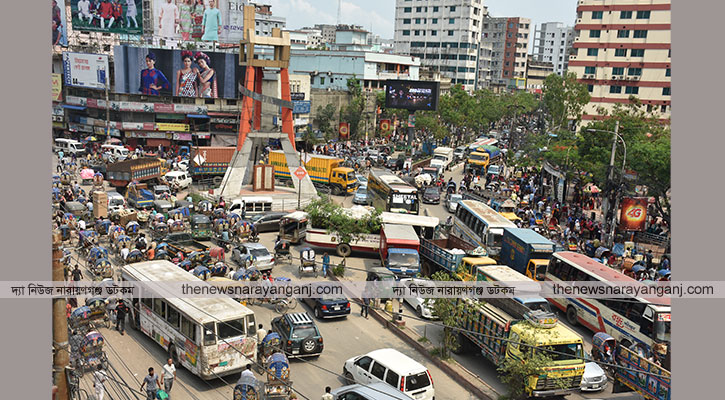 যানজটের কারণ কাঠগড়ায় অনেকে