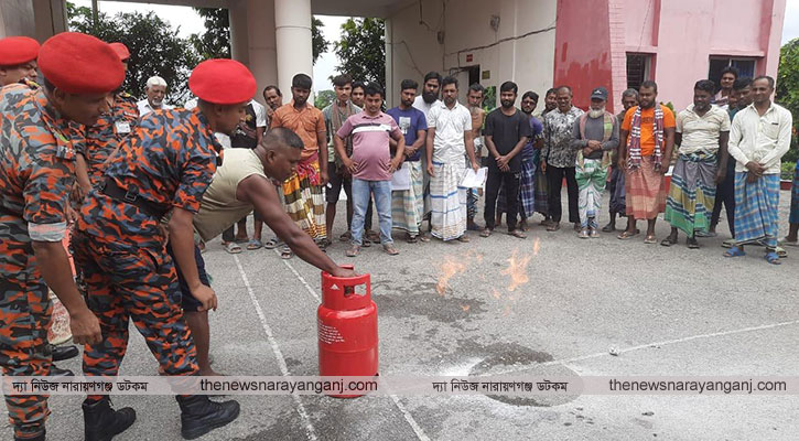 আড়াইহাজারের সেপটি ট্যাংকির ঝুঁকি ও করণীয় নিয়ে প্রশিক্ষণ কর্মশালা