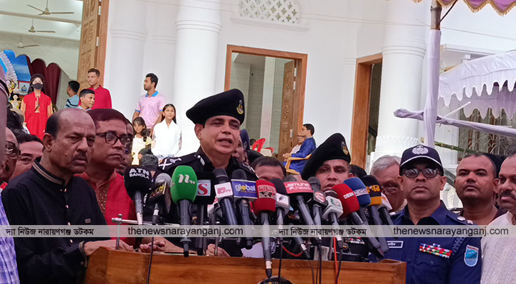 ১৯ নাশকতাকারী গ্রেপ্তার : নারায়ণগঞ্জে র‌্যাবের মহাপরিচালক
