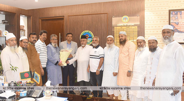 নাসিক প্রশাসকের কাছে হোসিয়ারী নেতাদের নানা দাবী