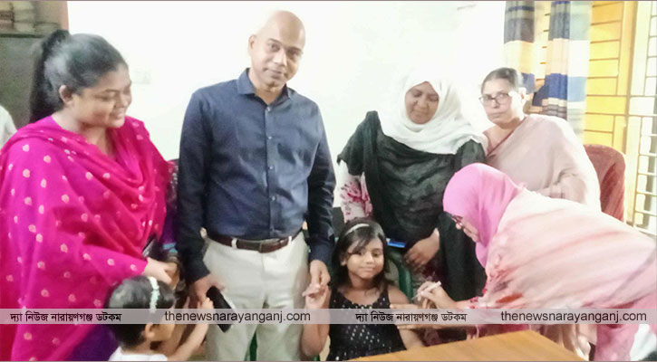 গুজবে কান না দিয়ে টাইফয়েডের টিকা দেওয়ার পরামর্শ এডিসির