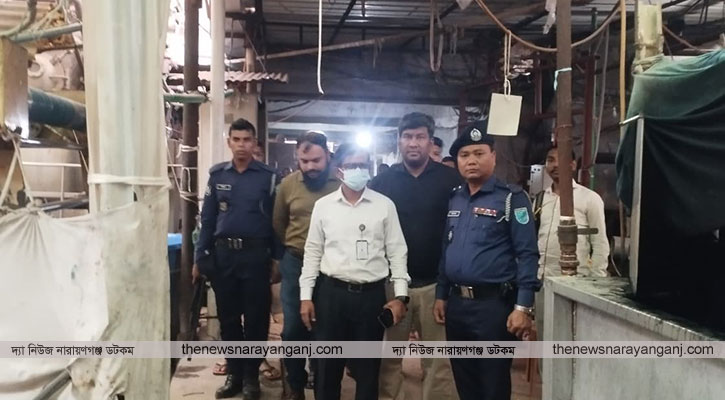 ফতুল্লায় অবৈধ কারখানায় বিদ্যুৎ সংযোগ বিচ্ছিন্ন