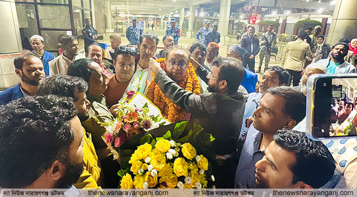 বিমানবন্দর থেকে নারায়ণগঞ্জে অভ্যর্থনায় সিক্ত এটিএম কামাল