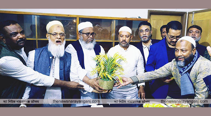 বিএনপিকে কাছে টানতে মনির কাসেমীর তোষামোদী