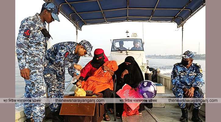 যাত্রীবাহী লঞ্চে মুমূর্ষু শিশুকে কোস্ট গার্ডের জরুরি সেবা