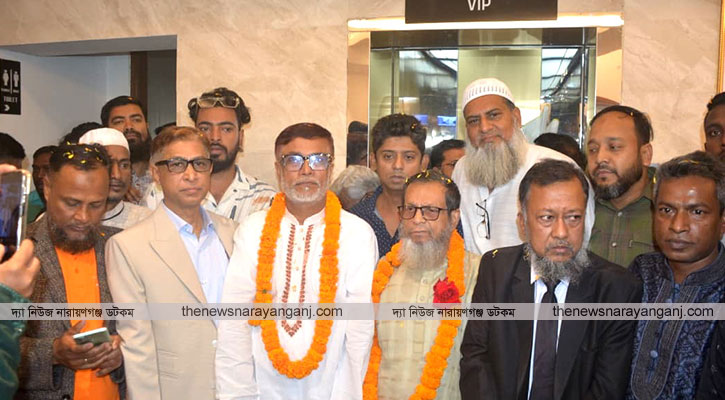 চেয়ারে বসে সাখাওয়াত : ৬০ দিনে নারায়ণগঞ্জ সিটির দৃশ্য বদলে যাবে