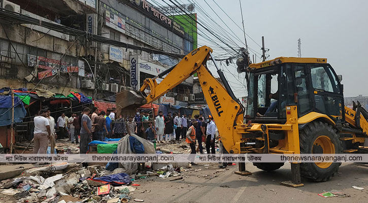 সিদ্ধিরগঞ্জের শিমরাইলে মহাসড়কে ৫ শতাধিক দোকানপাট উচ্ছেদ