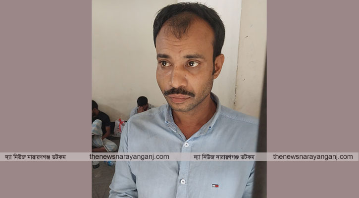 আড়াইহাজারে রড বোঝাইট্রাকে ডাকাতিকালে গ্রেপ্তার