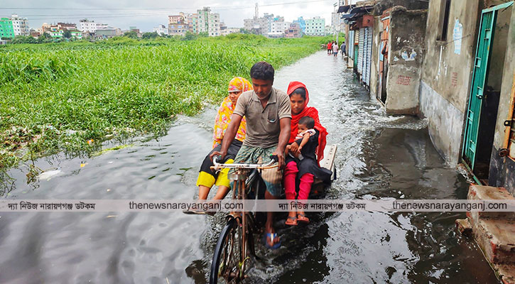 বৃষ্টি এলেই ভয় বাড়ে ফতুল্লাবাসীর