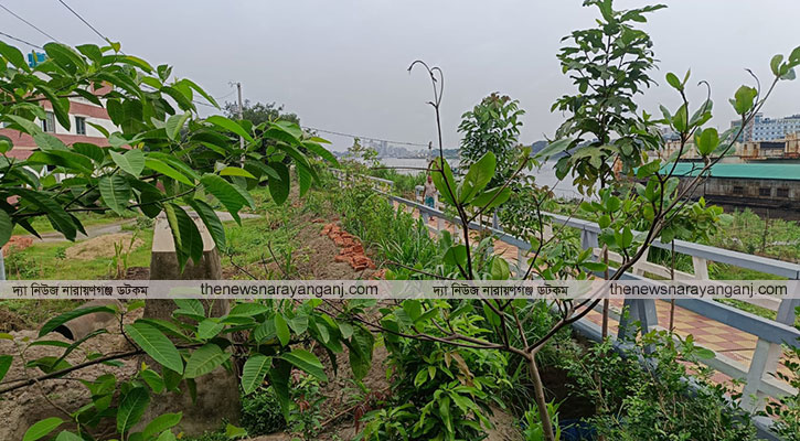 বন্দরে খেলার মাঠ দখলের পাঁয়তারা 