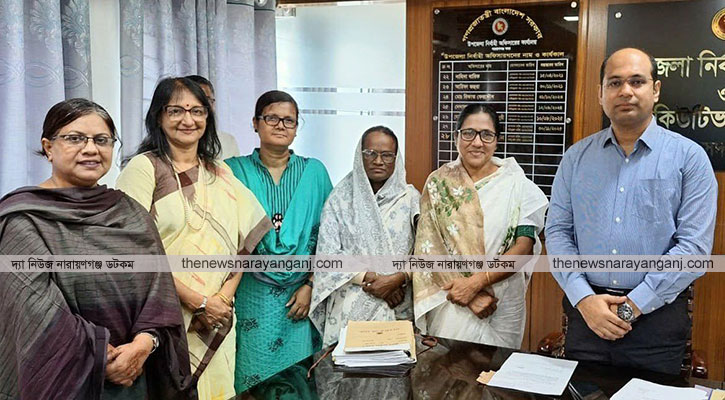 সদর ইউএনও‘র সাথে জেলা মহিলা পরিষদের নেতৃবৃন্দের সাক্ষাৎ