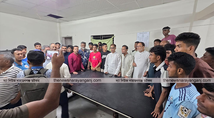 ফুটবলকে এগিয়ে নিতে কাজ করে যাচ্ছে শুকতারা : মোজাম্মেল হক
