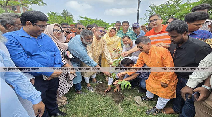 নগরীকে সবুজায়ন করতে নাসিকের ৫০ হাজার বৃক্ষরোপণের উদ্যোগ