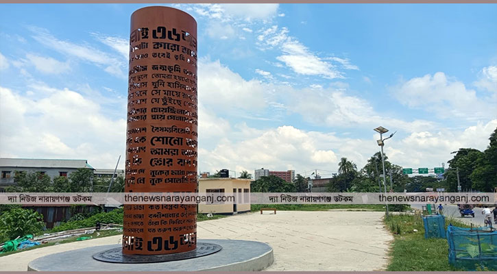 জুলাই শহীদ স্মৃতিস্তম্ভে আসে না কেউ
