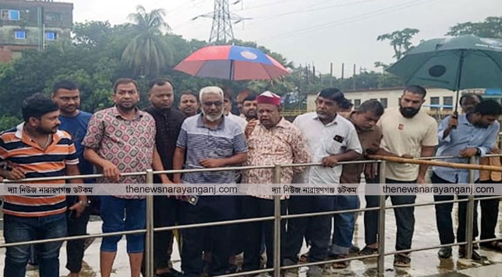সিদ্ধিরগঞ্জে শিমরাইল পাম্প স্টেশন পরিদর্শন