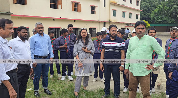 স্কু্ল কলেজ পরিস্কার রাখতে হবে : ইউএনও শিবানী সরকার