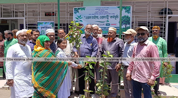 বেগম রোকেয়া খন্দকার উচ্চ বিদ্যালয়ে ঢাক-ঢোল পিটিয়ে বৃক্ষরোপণ