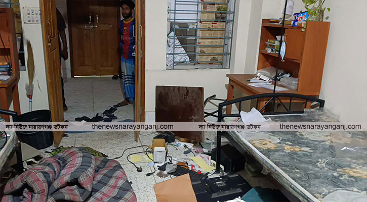 তোলারাম কলেজ ছাত্রাবাসে ছাত্রদলের বিরুদ্ধে ভাঙচুর লুটপাটের অভিযোগ