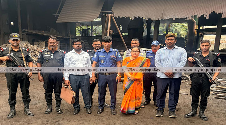 ফতুল্লায় বায়ুদূষণকারী ৩ প্রতিষ্ঠানকে ১ লাখ ৪০ হাজার টাকা জরিমানা