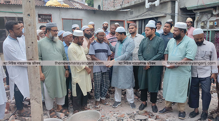 বন্দরে অগ্নিকাণ্ডে ক্ষতিগ্রস্ত পরিবারের পাশে জামায়াতের আমীর