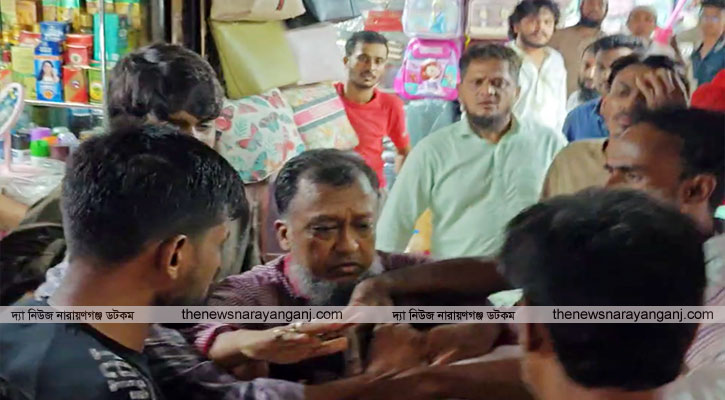 টিপুর উপস্থিতিতে সায়াম প্লাজার ব্যবসায়ীকে মারধরে আতঙ্ক