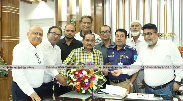 নবনিযুক্ত পুলিশ সুপারকে নারায়ণগঞ্জ ক্লাবের শুভেচ্ছা