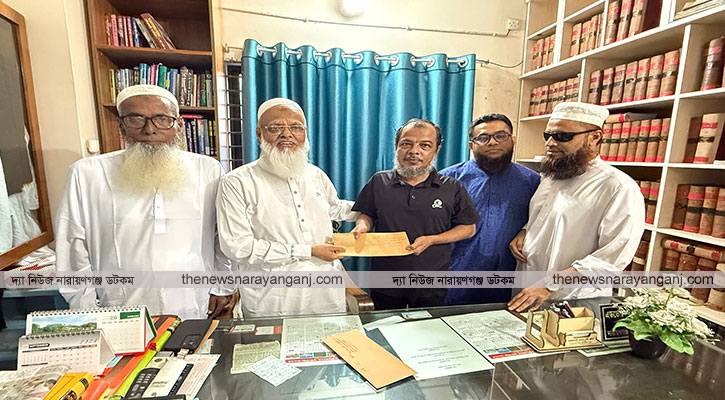 সরকারি অনুদান স্কুল-মসজিদে বিতরণ করলেন বারী ভূঁইয়া