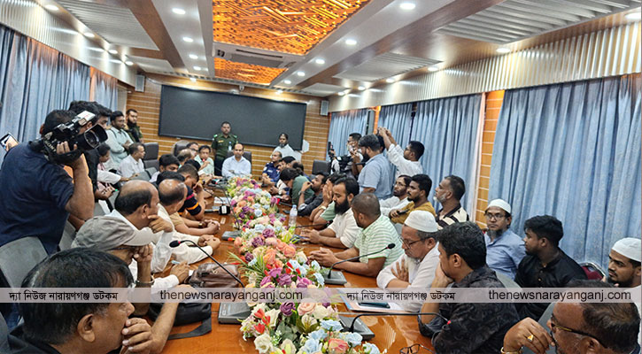 বাস ভাড়া নিয়ে সাড়ে চার ঘণ্টার মিটিংয়ে ফলাফল শূন্য