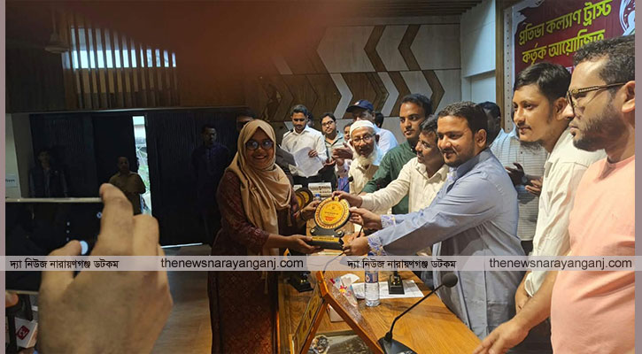 আড়াইহাজারে সদ্য নিয়োপপ্রাপ্ত সরকারি চাকরিজীবীদের সংবর্ধনা