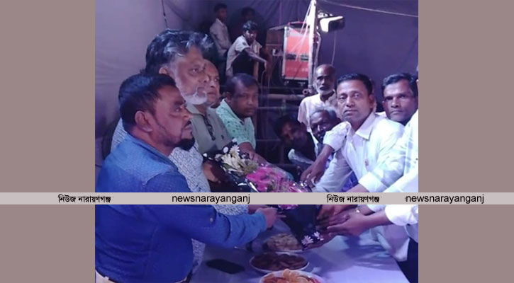 রূপগঞ্জে তারাব পৌরসভার মেয়র পদপ্রার্থীর পূজা মণ্ডপ পরিদর্শন