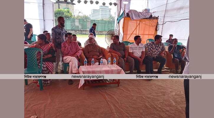 মন্দিরে প্রতিমা বিসর্জন, গেটে তালা দুইপক্ষকে চাবি হস্তান্তর