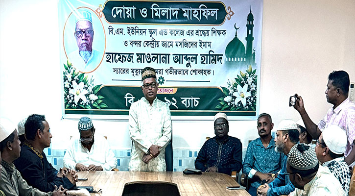 আব্দুল হামিদের মধ্যে একজন আদর্শ শিক্ষকের সকল গুণাবলী ছিল