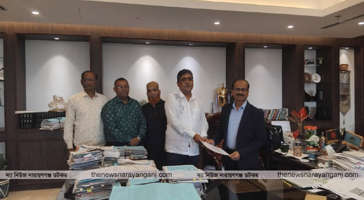 কদমরসুল সেতুর পশ্চিমাংশে নারায়ণগঞ্জ কলেজের মুখ পরিবর্তনের আবেদন