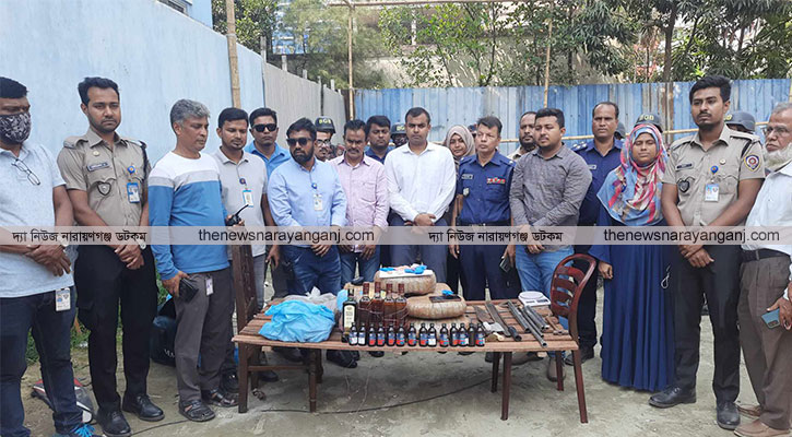 ফতুল্লায় আটক ৪জনকে ছিনিয়ে নিল মাদক কারবারীরা, বিপুল মাদক উদ্ধার