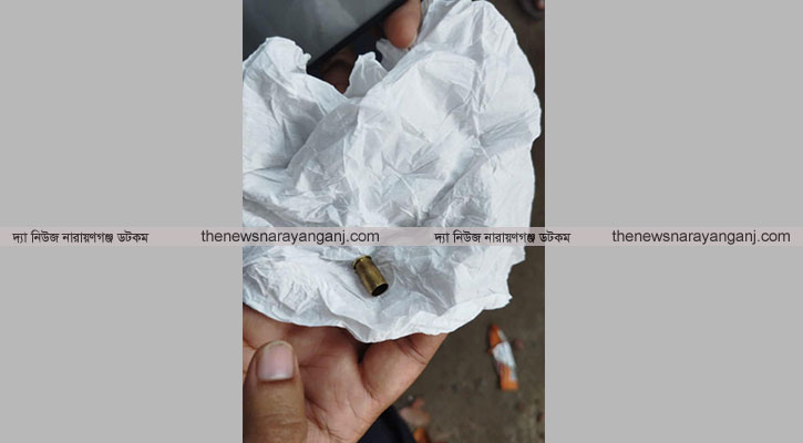 ছাত্রলীগ নেতাকে ছাড়াতে ছাত্রদল নেতার গুলি