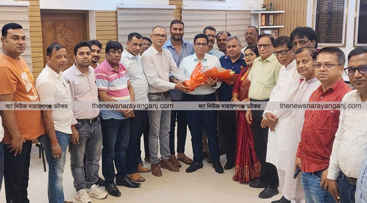 ডিসি ও সানিকে পূজা উদযাপন পরিষদের শুভেচ্ছা