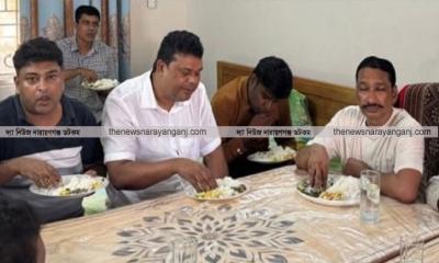 জাকির খানের বাসায় আওয়ামী লীগ ক্যাডাররা!