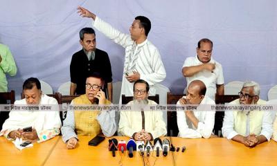 মাসুদুজ্জামানকে বাদ দিয়ে মাঠ পর্যায়ের কাউকে চাই : সাখাওয়াত