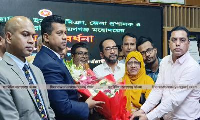 জেলা প্রশাসকের আবেগতাড়িত বিদায়