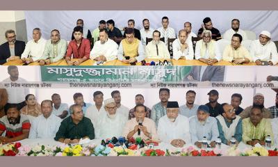 নারায়ণগঞ্জ-৫ আসনে দলের মনোনীত ও বঞ্চিতদের রাজনৈতিক লড়াই